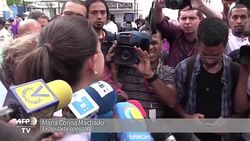 VOICED : Rina politica en una iglesia venezolana News Clip