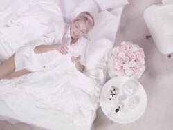 Woman with valentines card Stock Footage