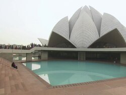 WS View of tourist walking near pool in Lotus temple / Delhi, India Stock Footage