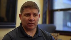 Father of opioid victim: Goverment not effective News Clip