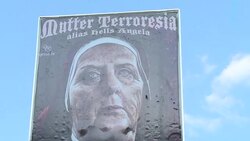 CLEAN : Head of German anti Islam group at rally before court appearance News Clip