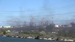 Raw: France Fuel Blockades Create Shortages Instructional Video