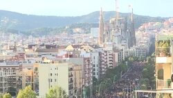 CLEAN : Barcelona: seperatists protest over jailed Catalan leaders News Clip