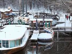 Walk near the harbor in winter - snow Stock Footage