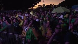 CLEAN : Brazilians follow Rousseff impeachment vote News Clip