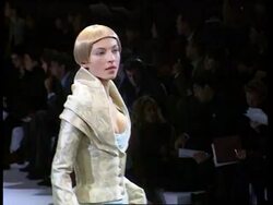France - Spring fashion News Clip