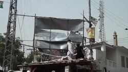 CLEAN : Pakistan refugees riot during a food distribution in Bannu News Clip