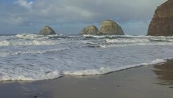 Ocean waves crashing Stock Footage