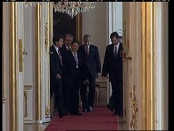 Pres Bush at Austrian President's office for US EU summit, roundtable Instructional Video