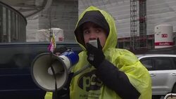 CLEAN : Anti Trump protesters gather at London's new US embassy News Clip