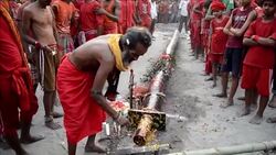 CLEAN : Hindu devotees observe old rituals for Bengali New Year News Clip