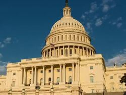 T/L ZO Capitol Building in Washington DC transition from day to night Stock Footage