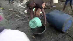 CLEAN : Fire razes police barracks in Lagos News Clip