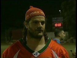 Settlers and Palestinians join in game of American football News Clip