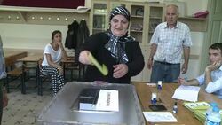 CLEAN : Erdogan eyes presidential triumph in Turkey polls News Clip