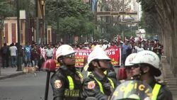 CLEAN : Thousands of workers and students march in Lima News Clip