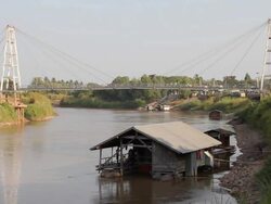 Houseboat on the river. Stock Footage