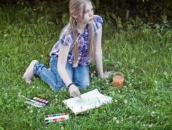 Girl on the grass Stock Footage