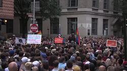 CLEAN : New Yorkers hold vigil for Orlando shooting victims News Clip