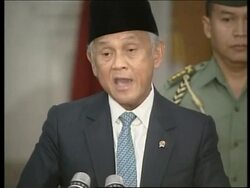 INDONESIA: JAKARTA: HABIBIE EAST TIMOR CRISIS MEETINGS (2) News Clip