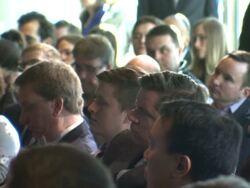 Labour Reveals 10-Year Bank Bonus Clawback Plan News Clip