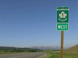 MS Shot of traffic sign board at Transcanada Highway / Banff Nationalpark, Alberta, Canada Stock Footage
