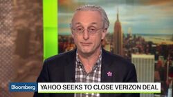 Is the Yahoo Hack a Threat to the Verizon Deal? News Clip