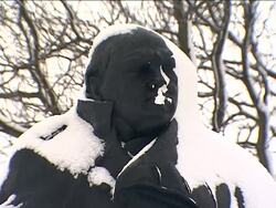 WRAP Heavy snow over England and Wales, London travel chaos News Clip