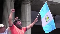 CLEAN : Guatemalans celebrate president resignation News Clip