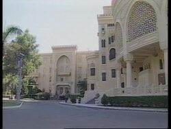 Mubarak meets US central command chief Tommy Franks News Clip