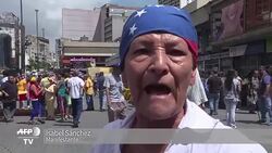 VOICED : Oposicion venezolana protesta por revocatorio contra Maduro News Clip