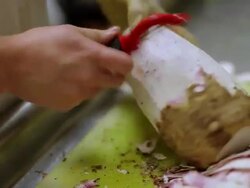 CU Prep cook slicing okra / Truxton's, CA, United States Stock Footage