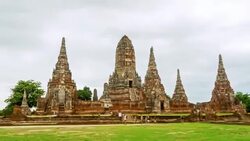 Time Lapse Landmark Old Temple wat Chaiwatthanaram of Ayutthaya Province Stock Footage
