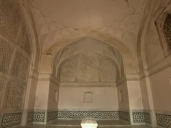 LA Mausoleum inside Tomb of Akbar the Great / Sikandra, Agra, India Stock Footage