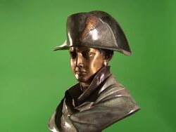 A bust of Napoleon Bonaparte spins against a green screen. Stock Footage