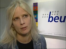 EU announce concrete proposals on capping roaming fees, presser, reax News Clip