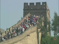 MS Great Wall of China crowded with tourists, Badaling, China Stock Footage
