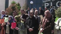 CLEAN : Palestinians in Ramallah show support for Yarmuk refugees News Clip