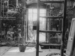 Part 3 of The Changing Face of London, 1960 - restoring Wren's churches after WWII bomb damage, city workers on lunch-break, construction sites Stock Footage