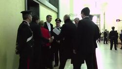 VOICED : Berlusconi alega inocencia News Clip