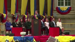VOICED : Santos jura cargo y alerta a las FARC News Clip