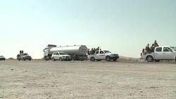 VOICED : Irak: kurdos retoman control de represa News Clip