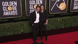 Actor Hugh Grant settles phone-hacking case with UK papers Instructional Video