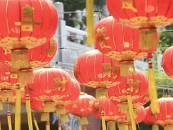 swinging red chinese lanterns Stock Footage