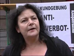 Protest against anti-smoking law News Clip