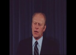 RR7543A USA NEW YORK FACES BANKRUPTCY News Clip