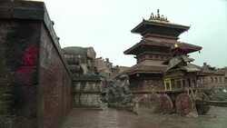 VOICED : Exodo en Katmandu tras terremoto News Clip