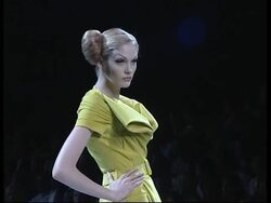 Celebs flock to Dior womenswear fashion show News Clip