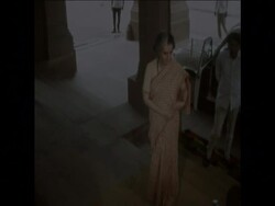 SYND 22 7 75  MEMBERS OF PARLIAMENT ARRIVING FOR OPENING SESSION News Clip