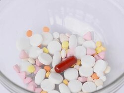Falling pill Stock Footage